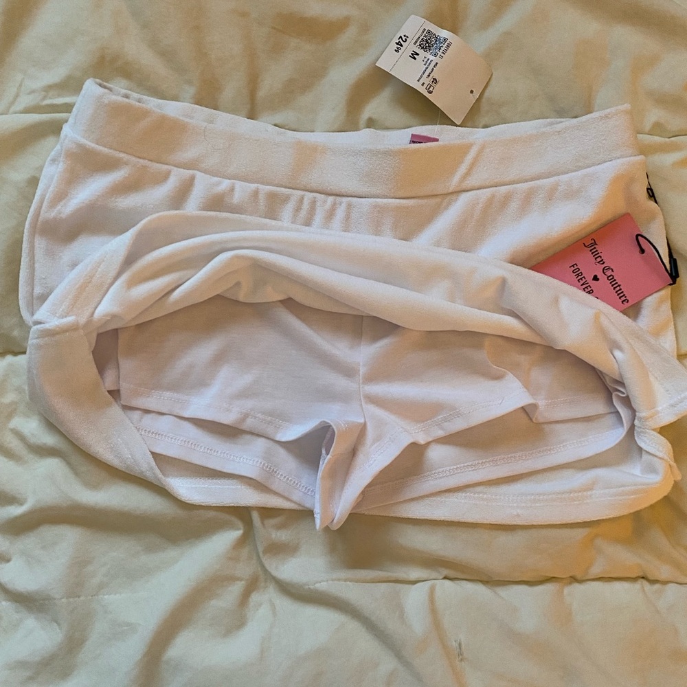 Juicy couture white terry cloth mini skirt - Picture 2 of 4